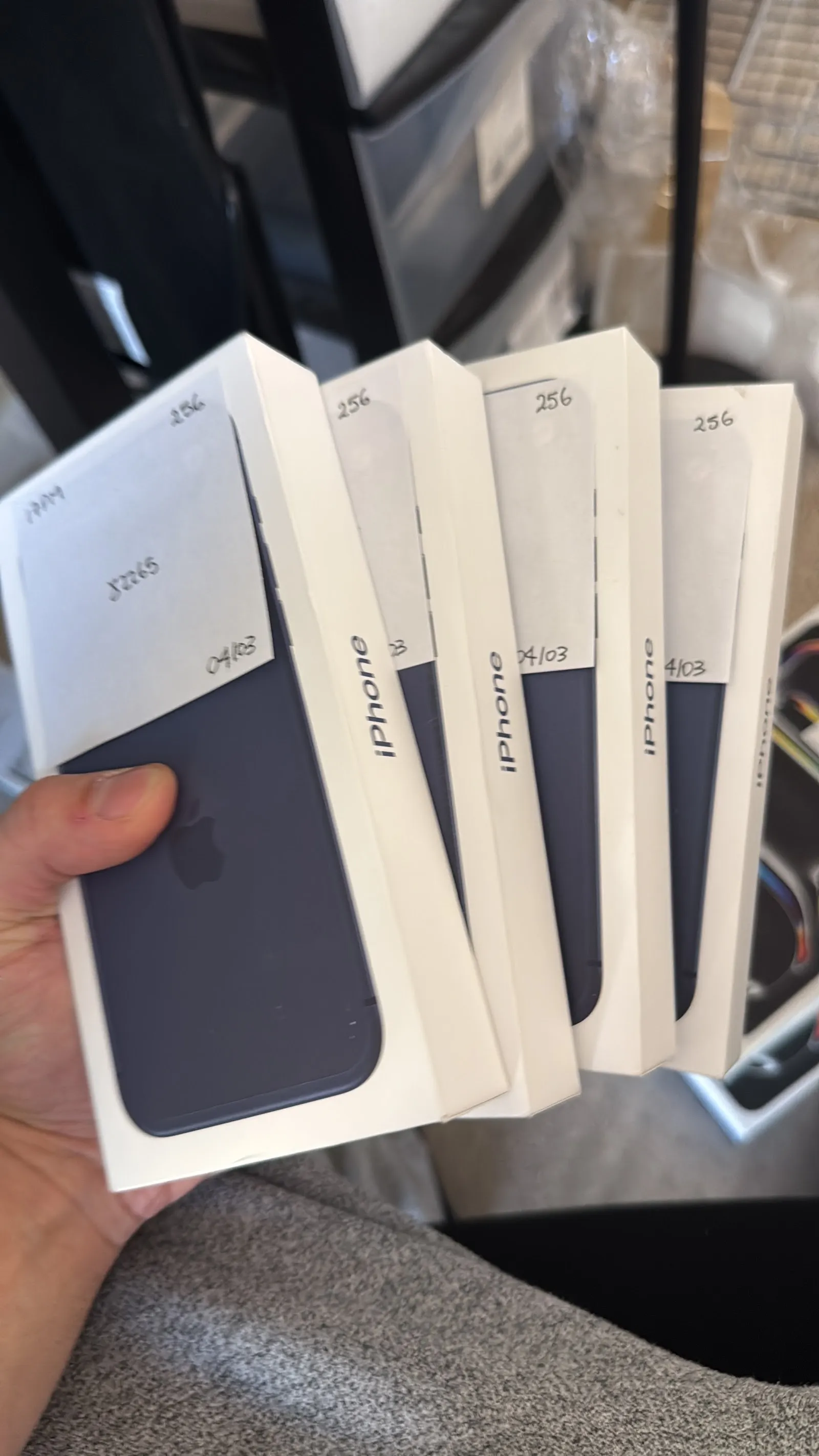 Device Buyers photo